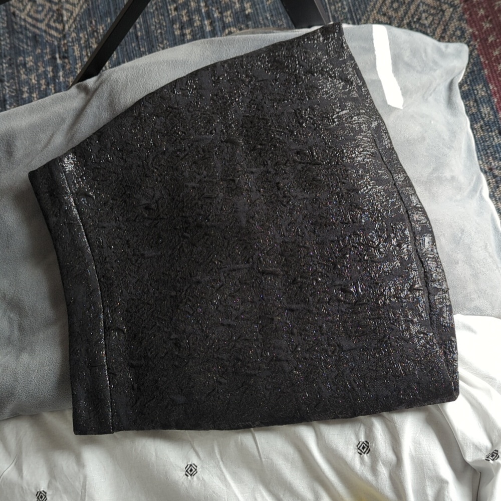 Brand New H&M jacquard black mini skirt
